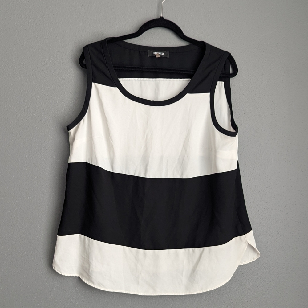 Black and white women's 9 West sleeveless tank size XL 23x27